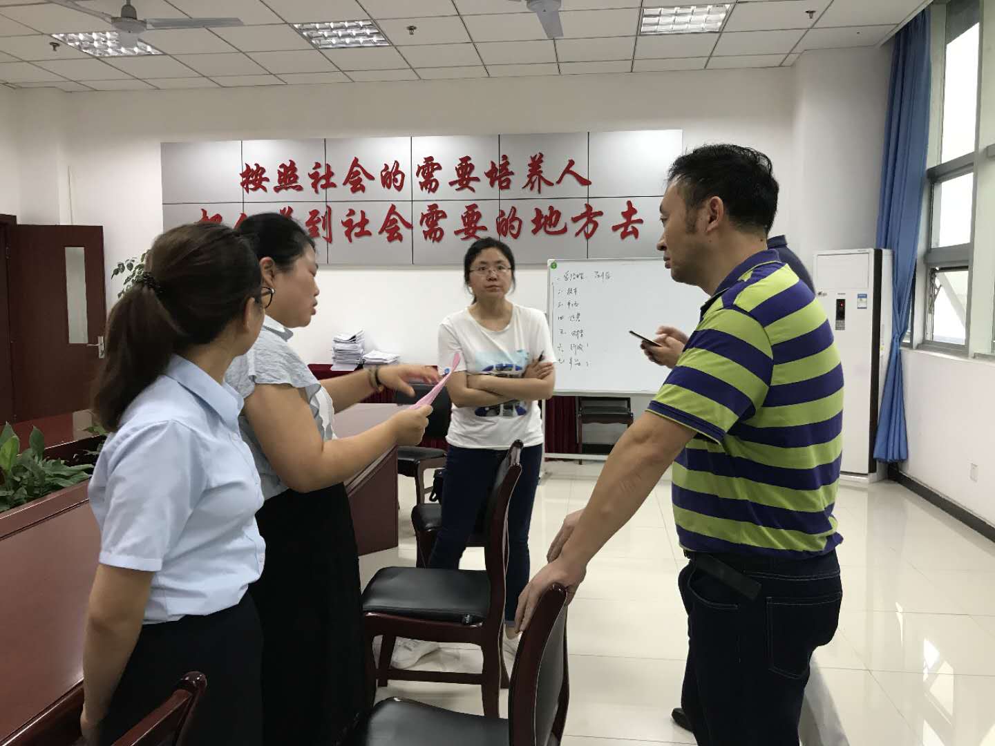 微信图片_20180612163725.jpg 微信图片_20180612163725.jpg